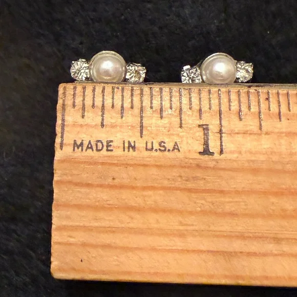 Vintage Rhinestone and Faux Pearl Drop Earrings - Picture 3 of 5